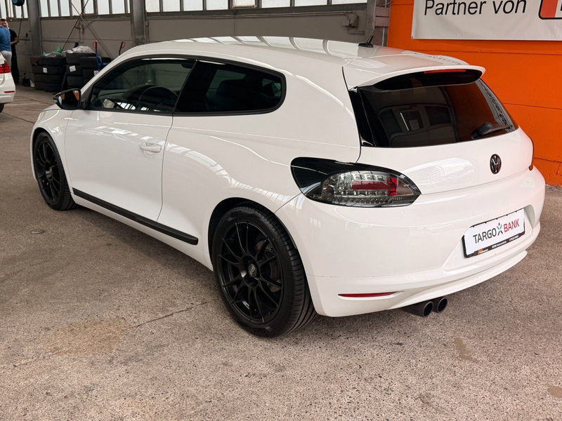 Volkswagen Scirocco 2.0 TSI 155 kW Sport-Paket 18" OZ — photo 7