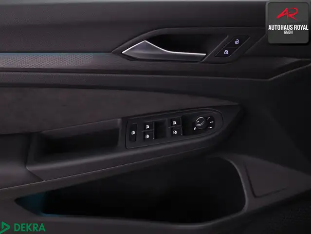 Volkswagen Golf view 13