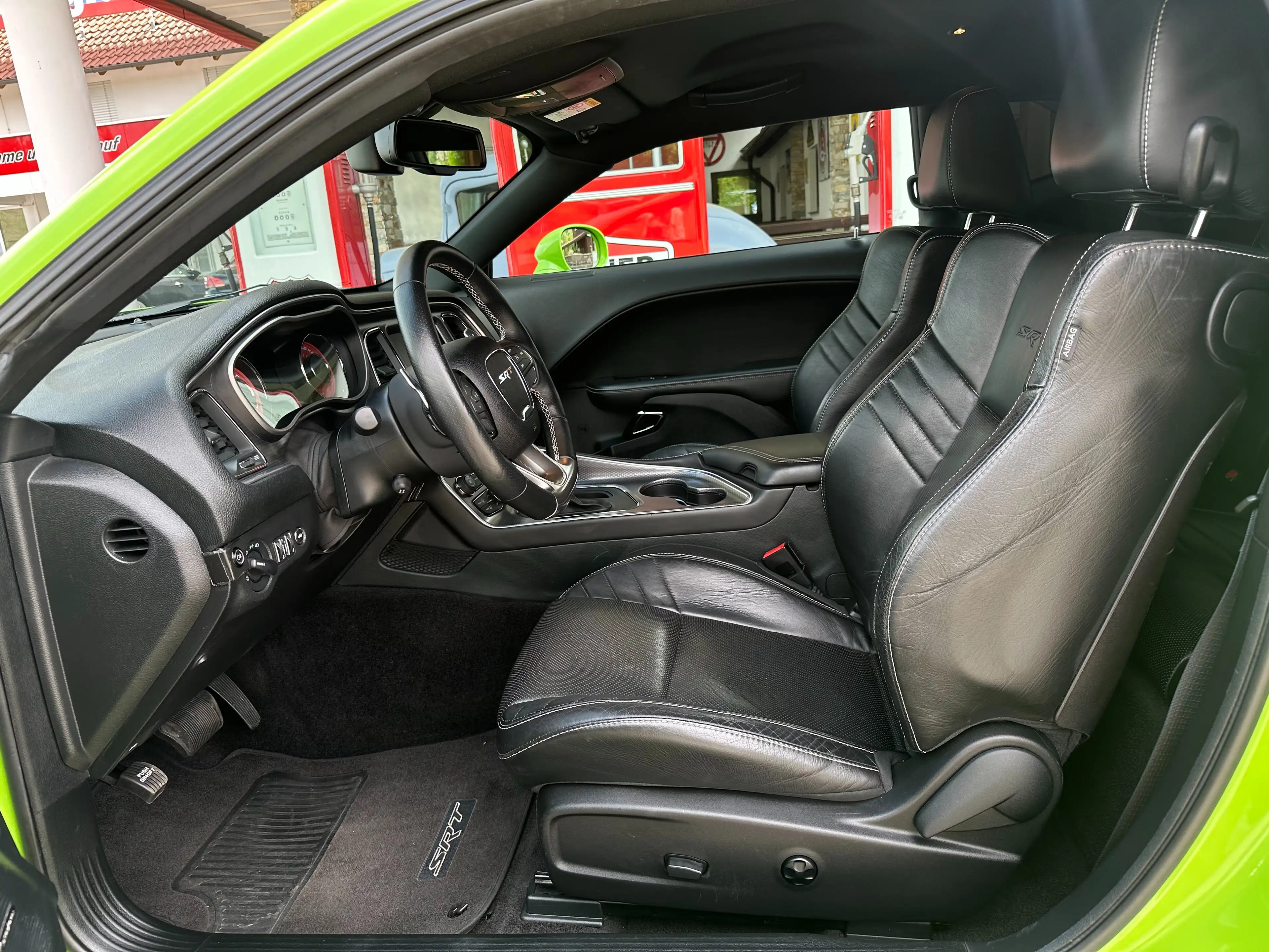 Dodge Challenger SRT Hellcat 6,2l V8 Aut. / Unfallfrei / — photo 15