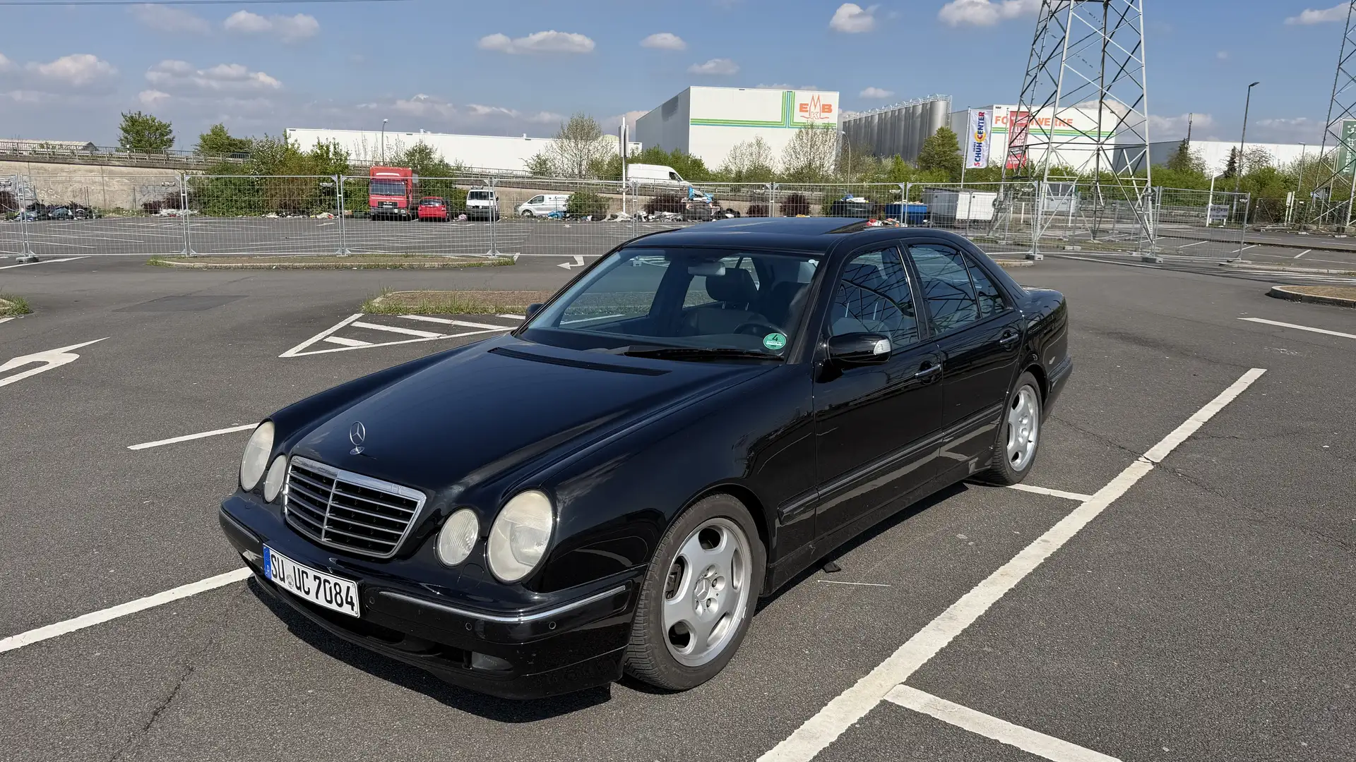 Mercedes-Benz E 430 W210 E430 V8 Avantgarde 279 PS *2.Hand*Scheckheft Schwarz - 2