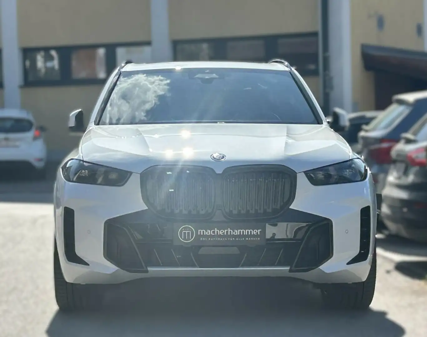 BMW X5 50e xDrive M *ACC*LED*HUD*LUFT*SITZKL*PANO*21'' Weiß - 2