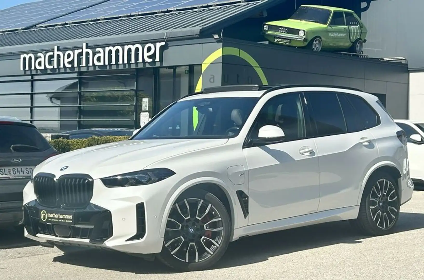 BMW X5 50e xDrive M *ACC*LED*HUD*LUFT*SITZKL*PANO*21'' Weiß - 1