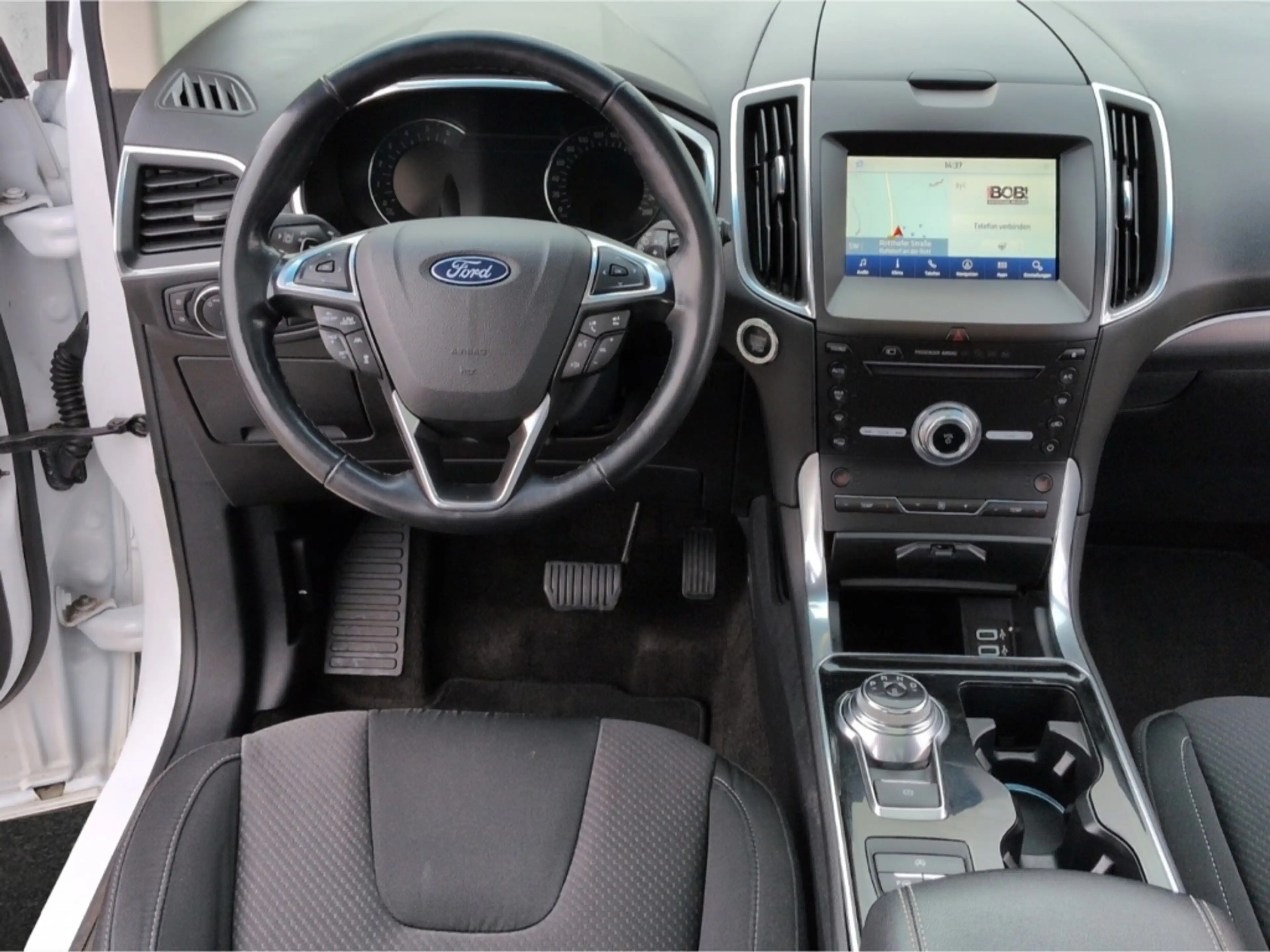 Ford Edge Titanium AWD 2.0D*AHK Panodach ACC B&O Navi — photo 5