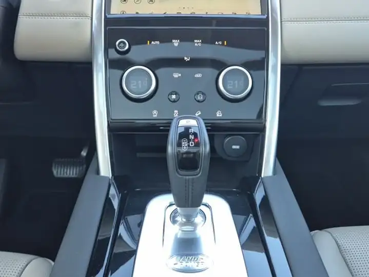 Land Rover Discovery Sport 2019, foto 15