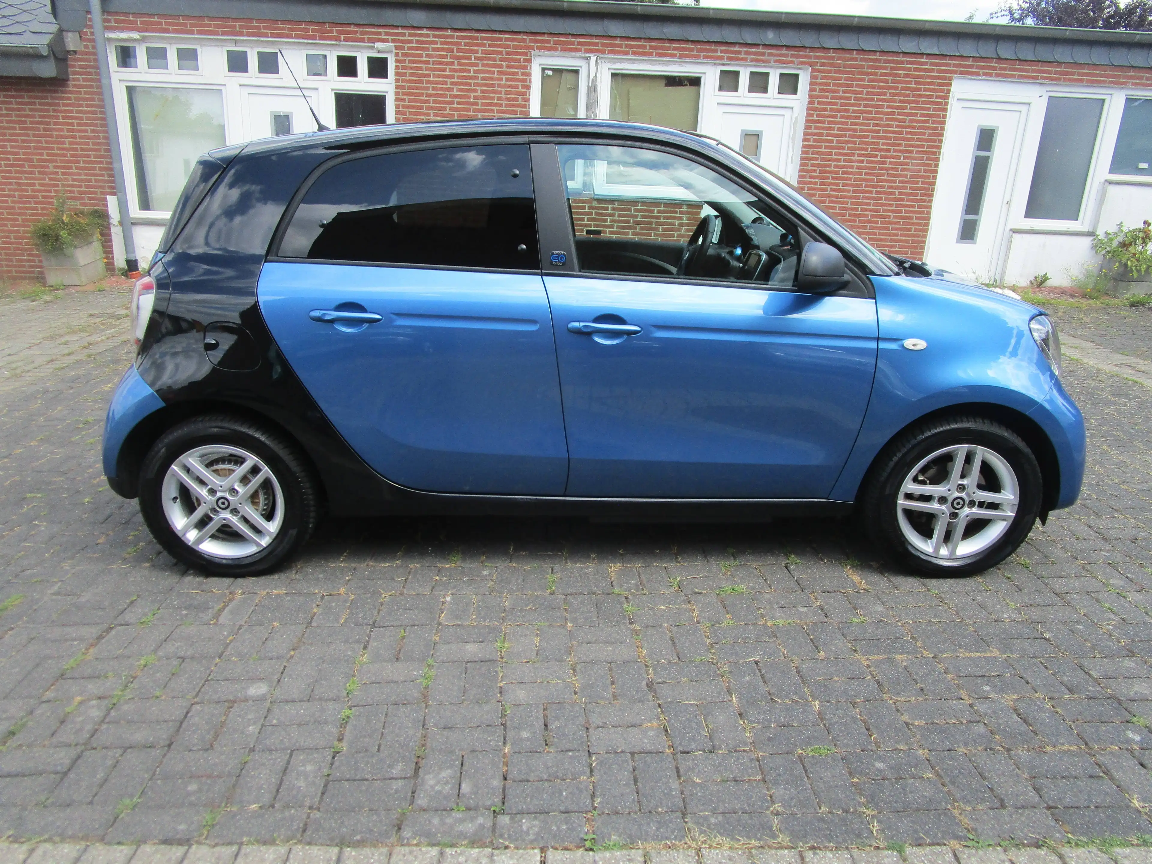 smart forFour electric drive/EQ+22KW+LED+Pano+Tempomat+Kamera+SHZ — photo 5