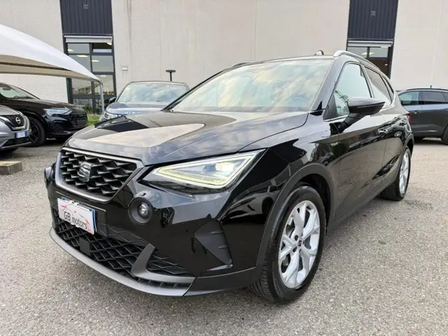 Seat Arona view 2