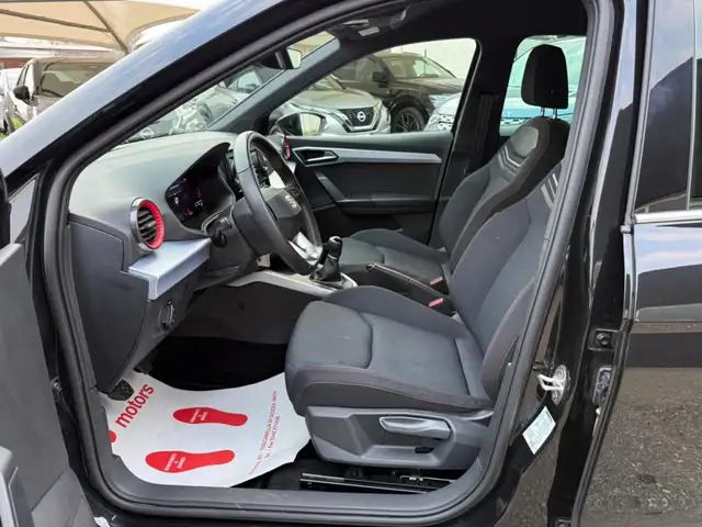 Seat Arona view 10