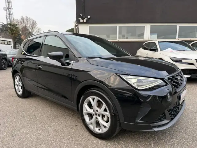 Seat Arona view 5