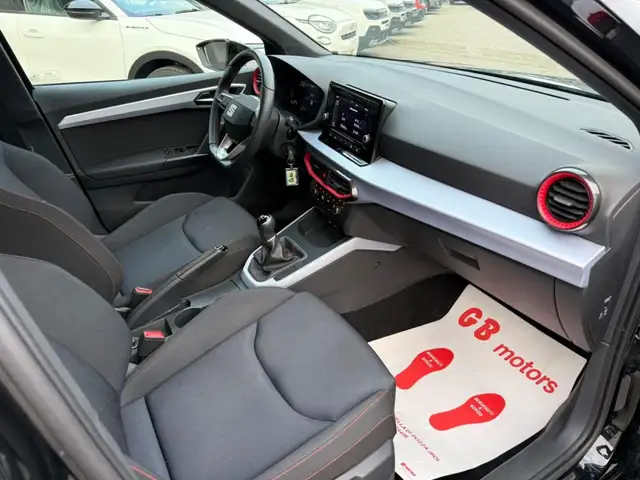 Seat Arona view 12