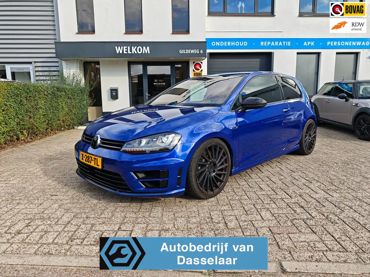 Volkswagen Golf 2.0 TSI R 4Motion /Adaptive cruise controle + Line — photo 1 of 40