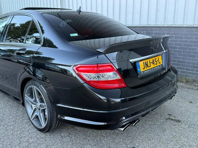 Mercedes-Benz C-Class view 9