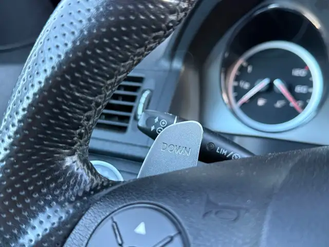 Mercedes-Benz C-Class view 12