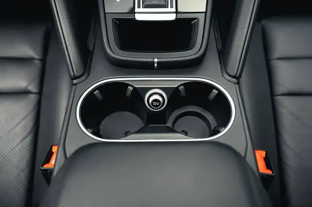 Porsche Cayenne view 5