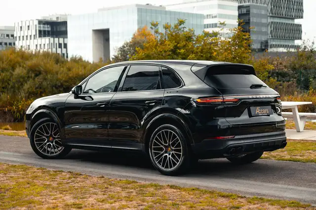 2018 Porsche Cayenne in Black for sale
