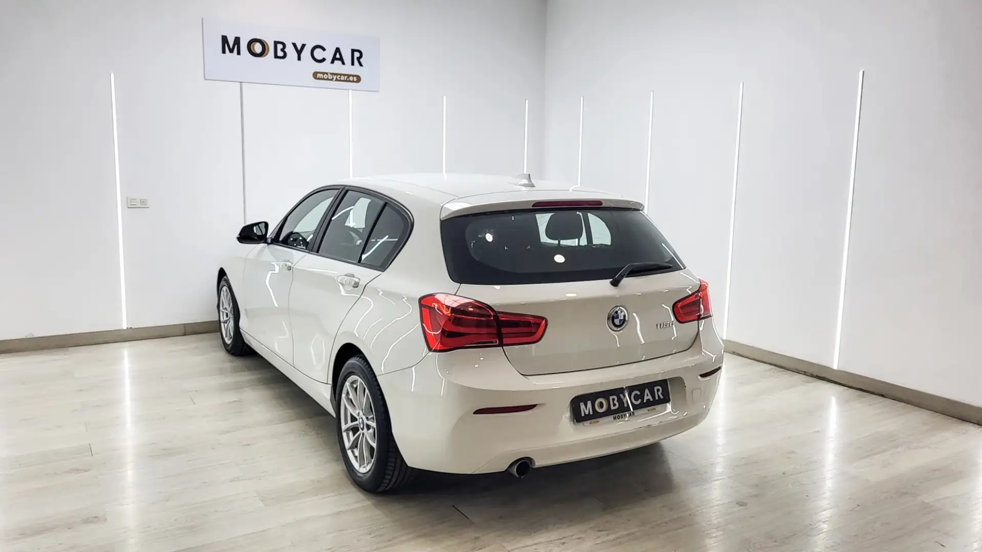 BMW 116 116d EfficientDynamics Bianco - 2