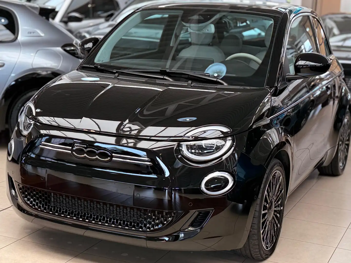 Fiat 500e La prima Full option pano dak leder inter ** Zwart - 1