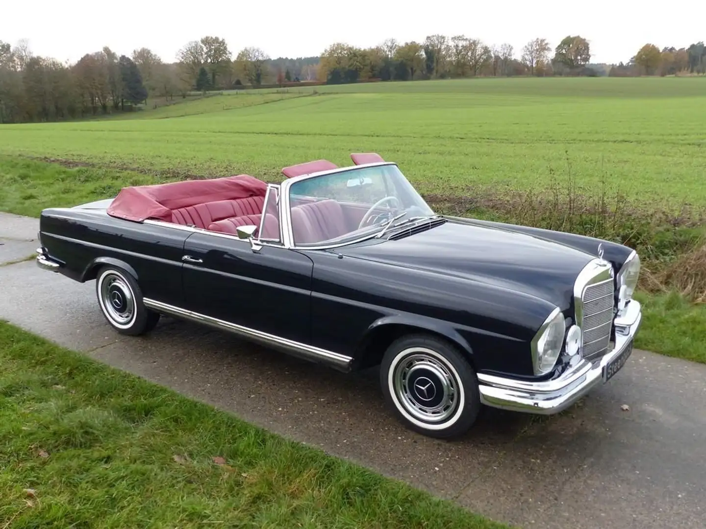 Mercedes-Benz 220 SE b Cabriolet (W 111)  - Traumauto der 60er Jahre Синій - 2