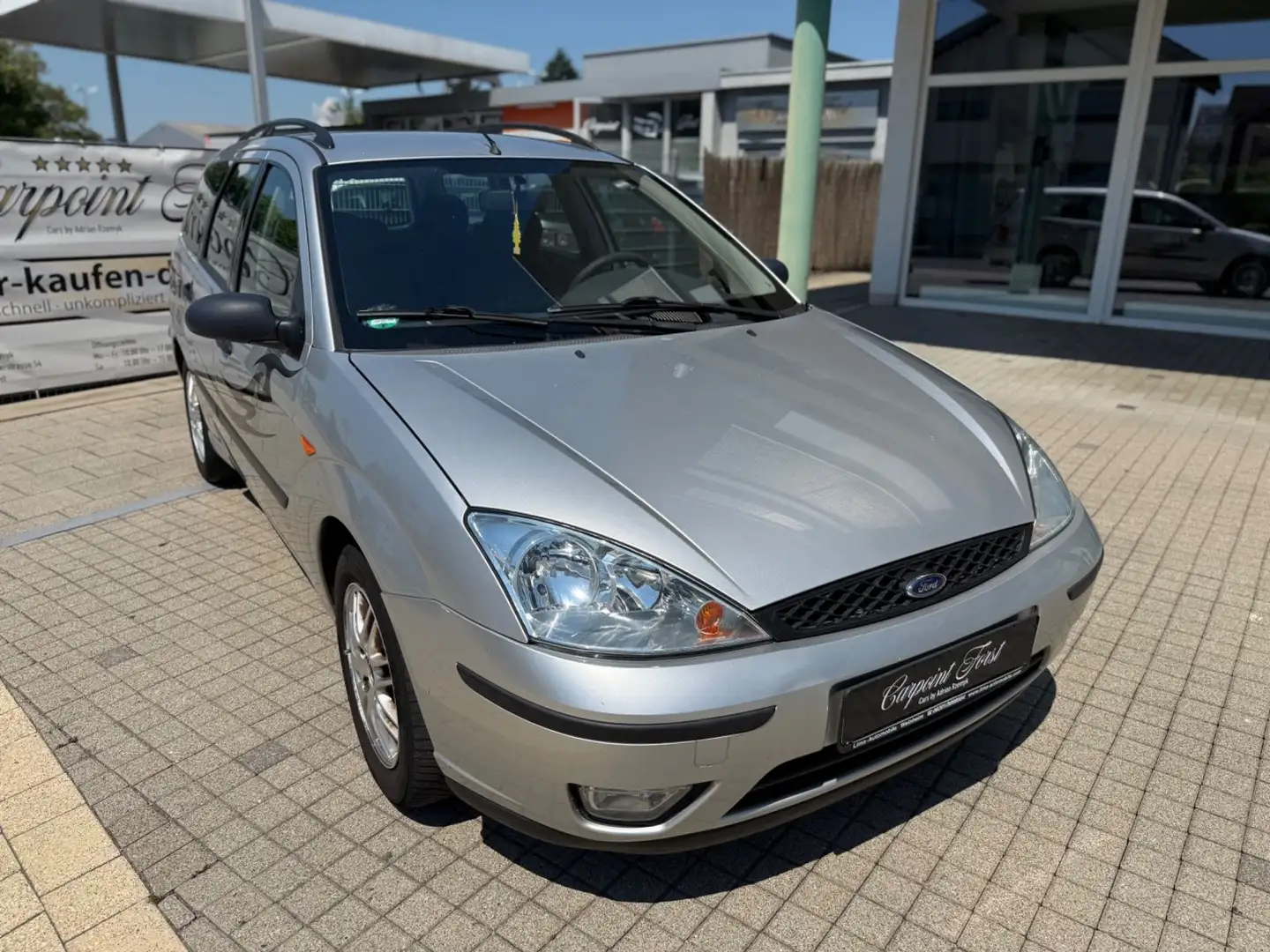 Ford Focus Turnier,Kombi, TüV 03.2027 Zilver - 2