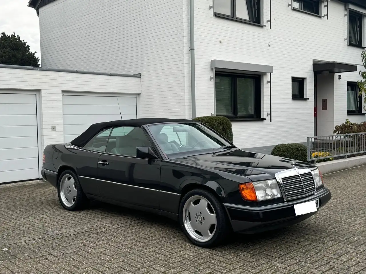 Mercedes-Benz CE 300