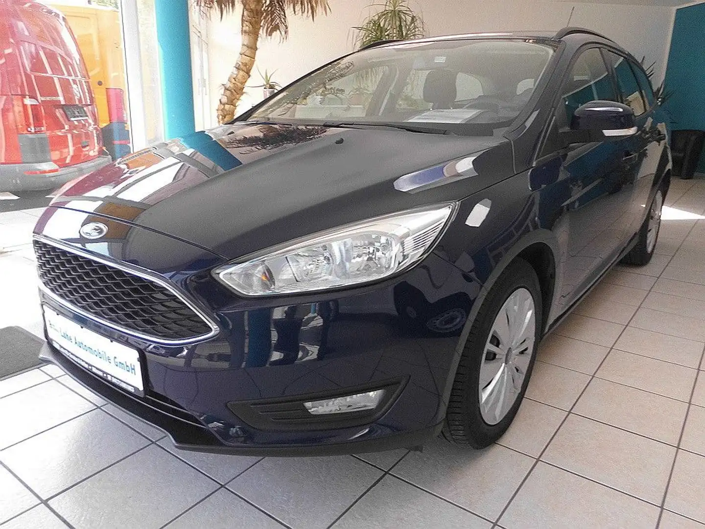 Ford Focus Turnier Trend AHK 1.Hand Orig. 59tkm. Bleu - 1