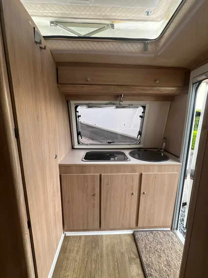 Caravans-Wohnm Niewiadow N126ET Weiß - 2