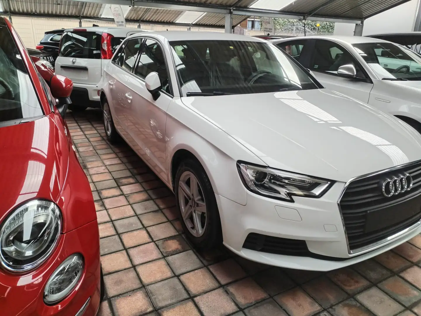 Audi A3 A3 Sportback 30 1.6 tdi 116cv s-tronic Bianco - 2