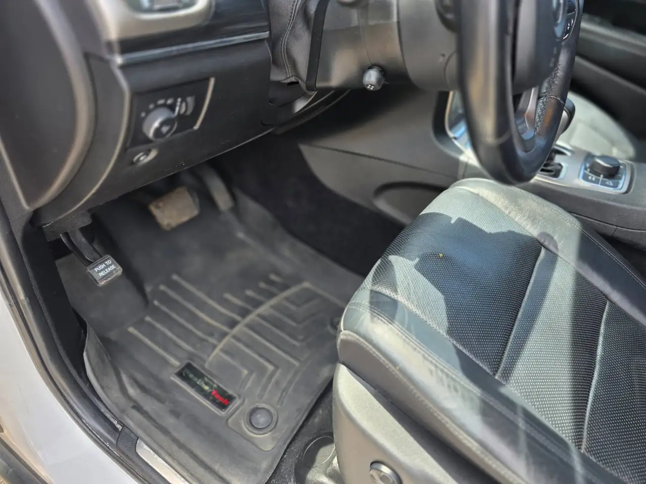 Jeep Grand Cherokee снимка Jeep Grand Cherokee