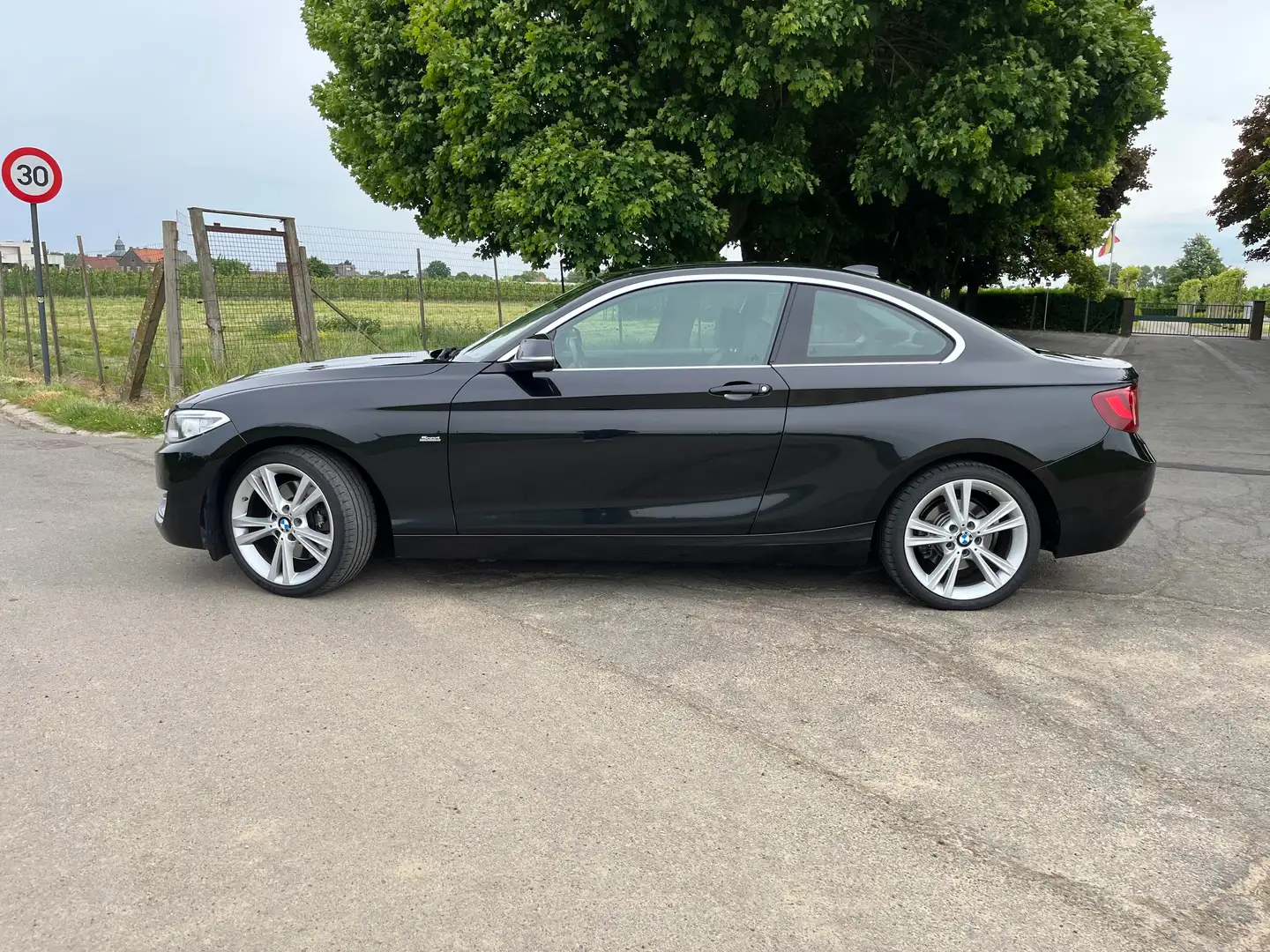 BMW 228 228i  Coupe Sport Line Negro - 2