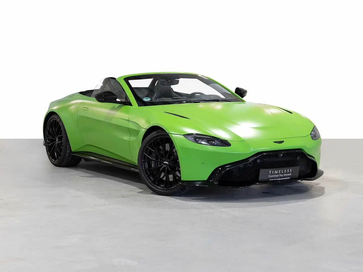 Aston Martin V8 Vantage Roadster -Racing Line Kermit Green- Vert - 1