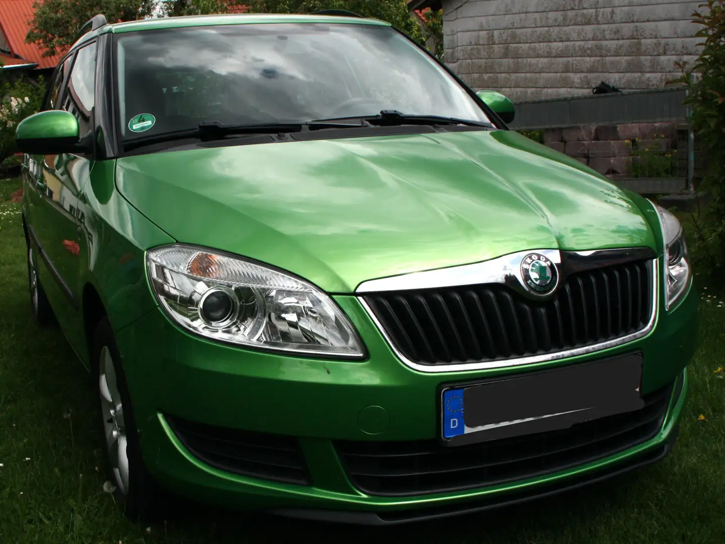 Skoda Fabia Fabia 1.2 TSI Combi FAMILY Grün - 2