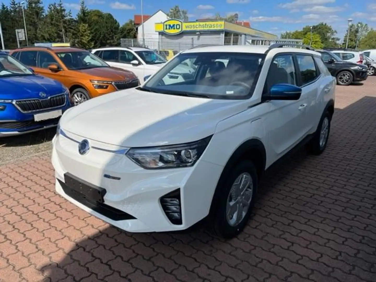 SsangYong Korando eMOTION BRONZE M22+WÄRMEPUMPE+7JGARANTIE Weiß - 2