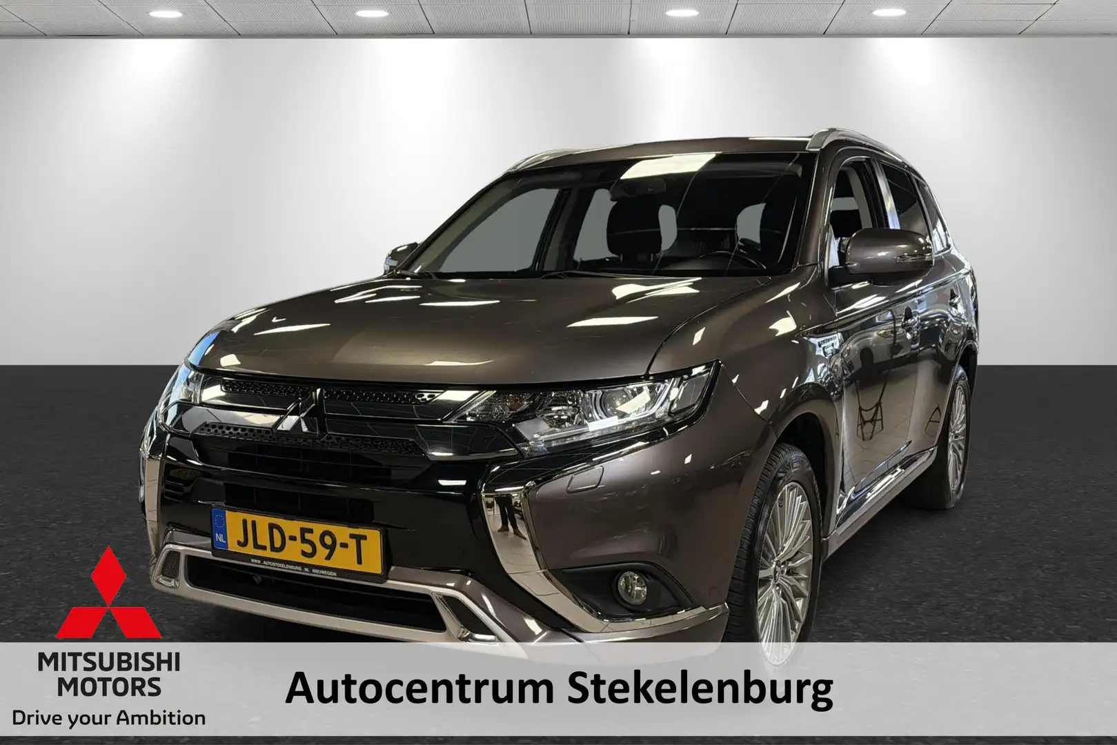 Mitsubishi Outlander 2.4 PHEV Pure 18" lichtmetaal, Trekhaak Brun - 1