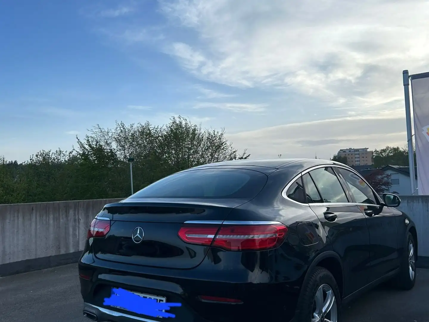 Mercedes-Benz GLC 250 d Coupe 4Matic 9G-TRONIC Edition 1 Schwarz - 1