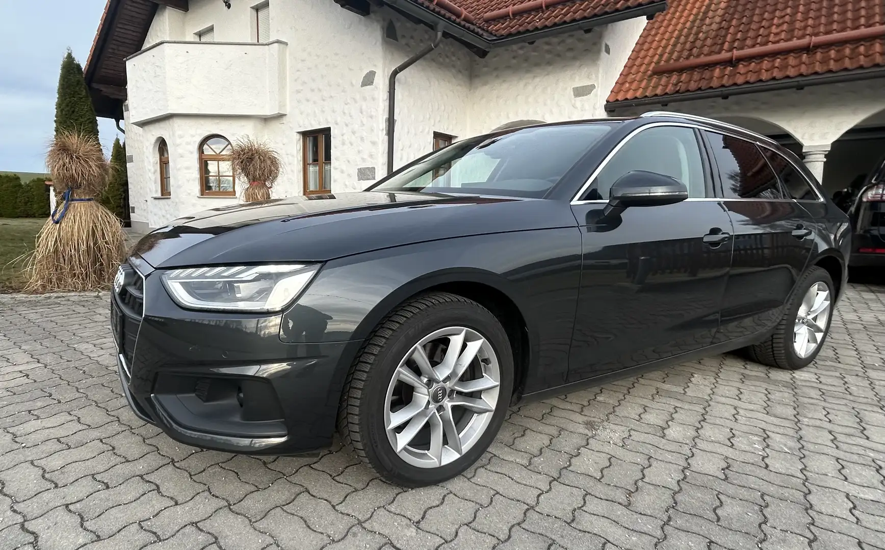 Audi A4 Avant 40 TDI  S- Tronic ACC Kamera AHK - 1