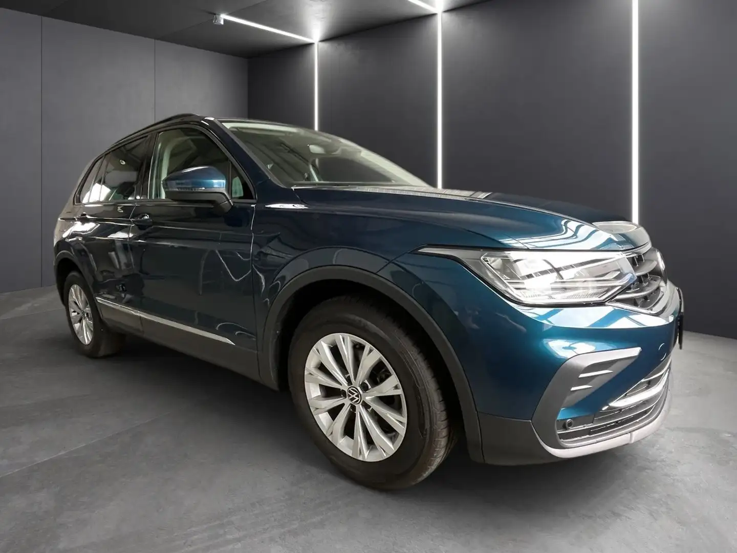 Volkswagen Tiguan Life LED, ACC, App-Connect Azul - 2
