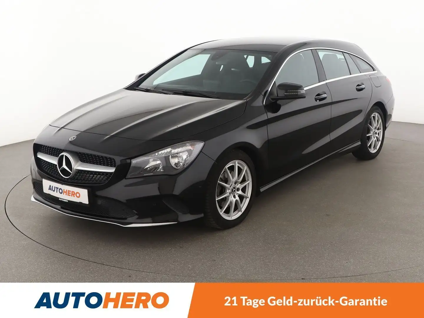 Mercedes-Benz CLA 220 4Matic Urban Aut.*NAVI*PDC*SHZ*TEMPO*KLIMA* Schwarz - 1