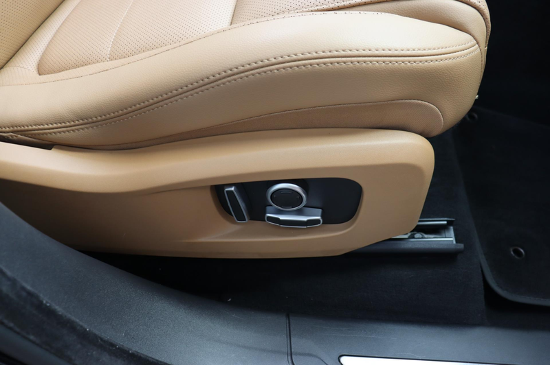 Jaguar F-Pace 2.0 P400e PHEV R-Dynamic S org.NL ,schuifdak stuur — photo 23