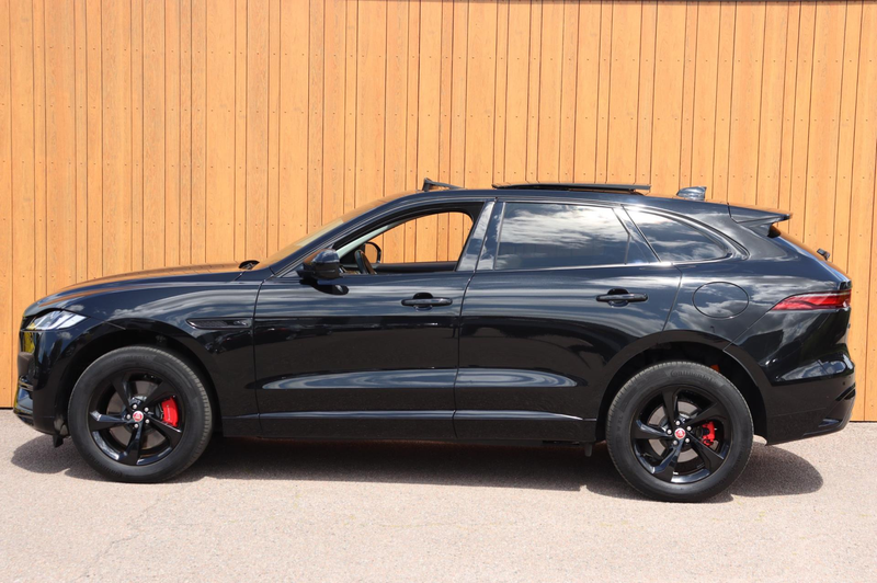 Jaguar F-Pace 2.0 P400e PHEV R-Dynamic S org.NL ,schuifdak stuur — photo 3