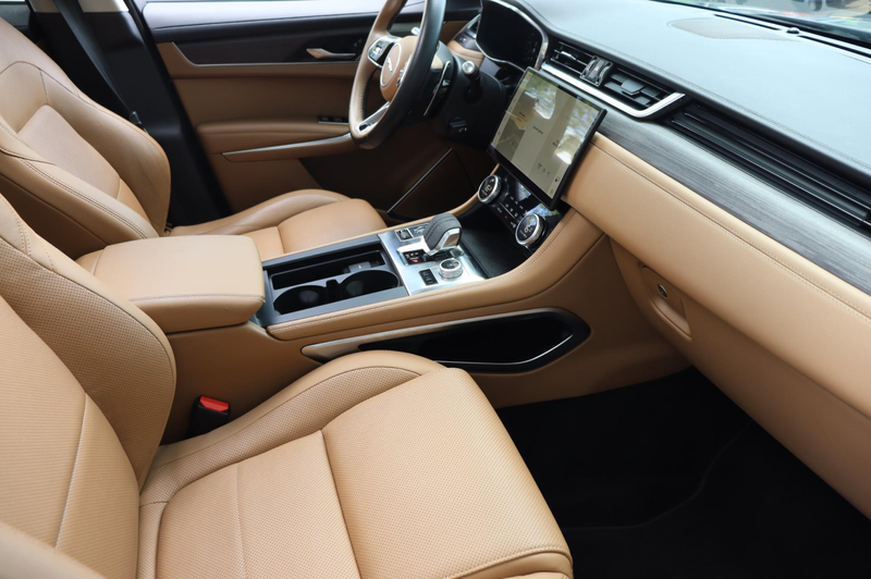 Jaguar F-Pace 2.0 P400e PHEV R-Dynamic S org.NL ,schuifdak stuur — photo 10