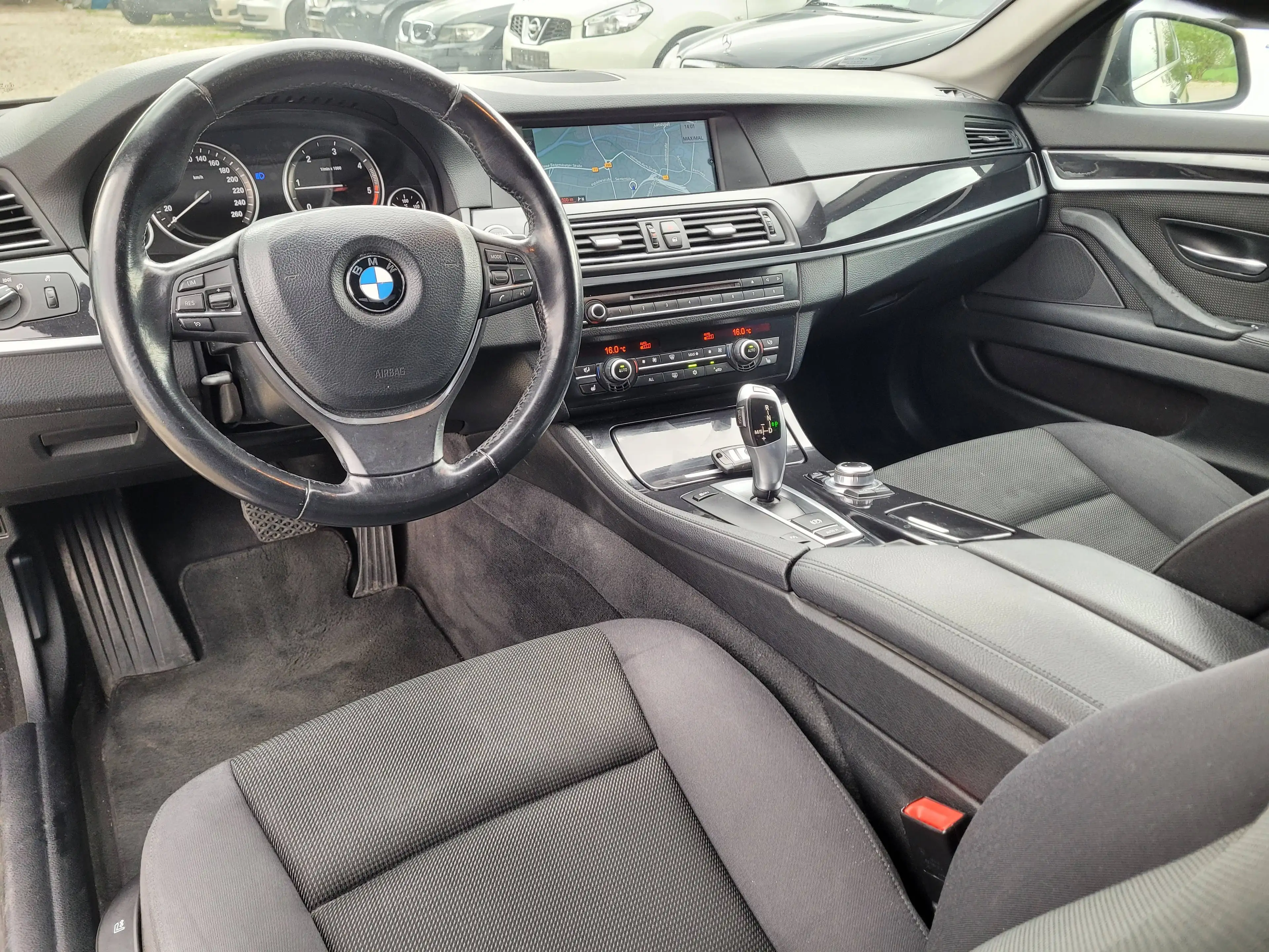 BMW 520 520 d Klima — photo 9