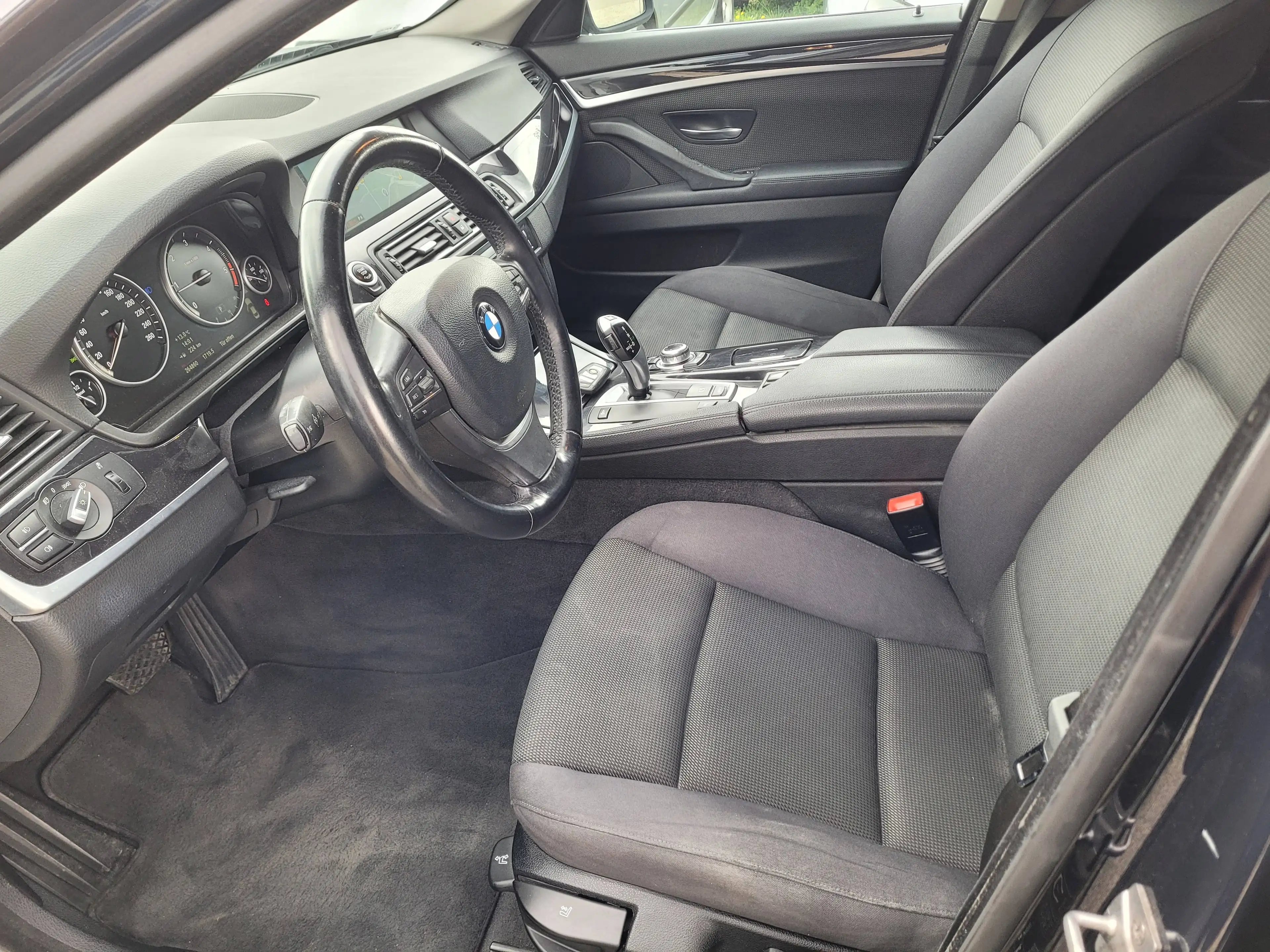 BMW 520 520 d Klima — photo 7