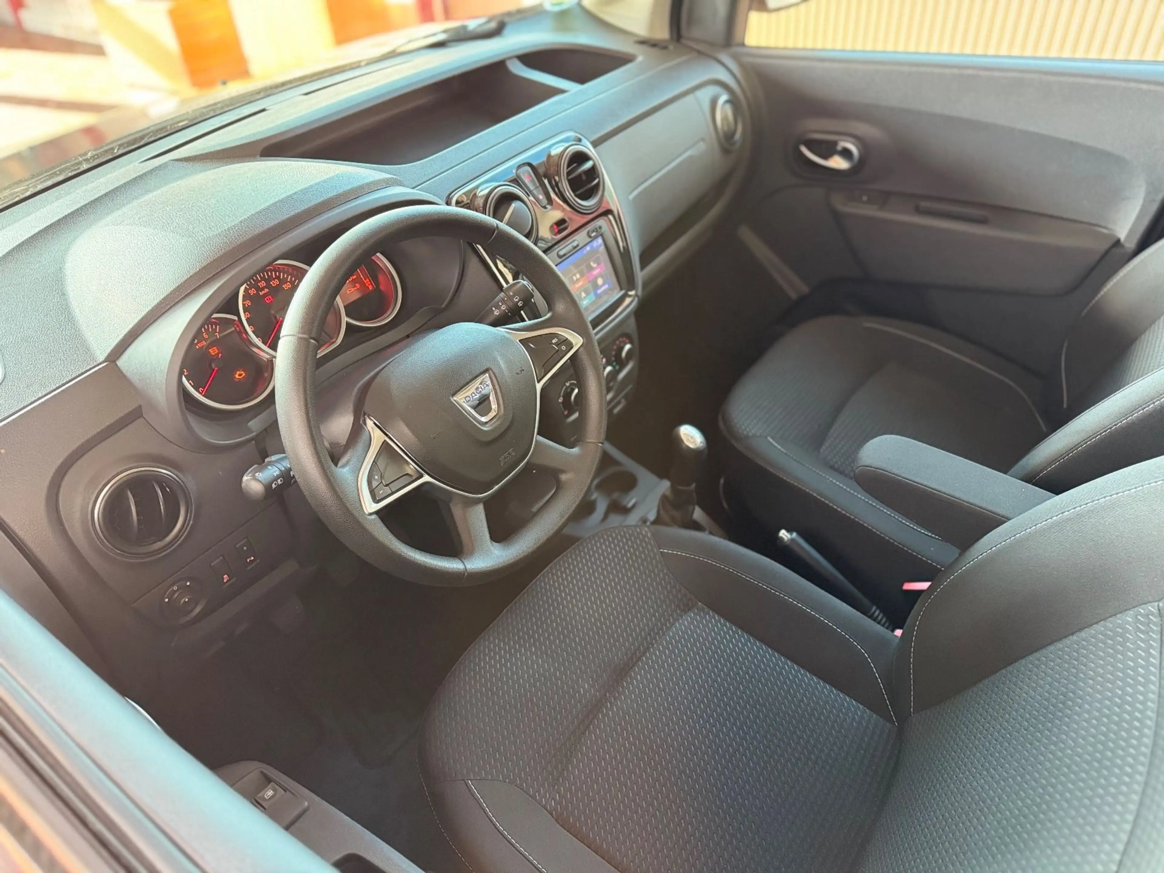 Dacia Dokker 1.2 TCE Comfort/2.Hd/Kamera/Shz/TÜVNeu — photo 11
