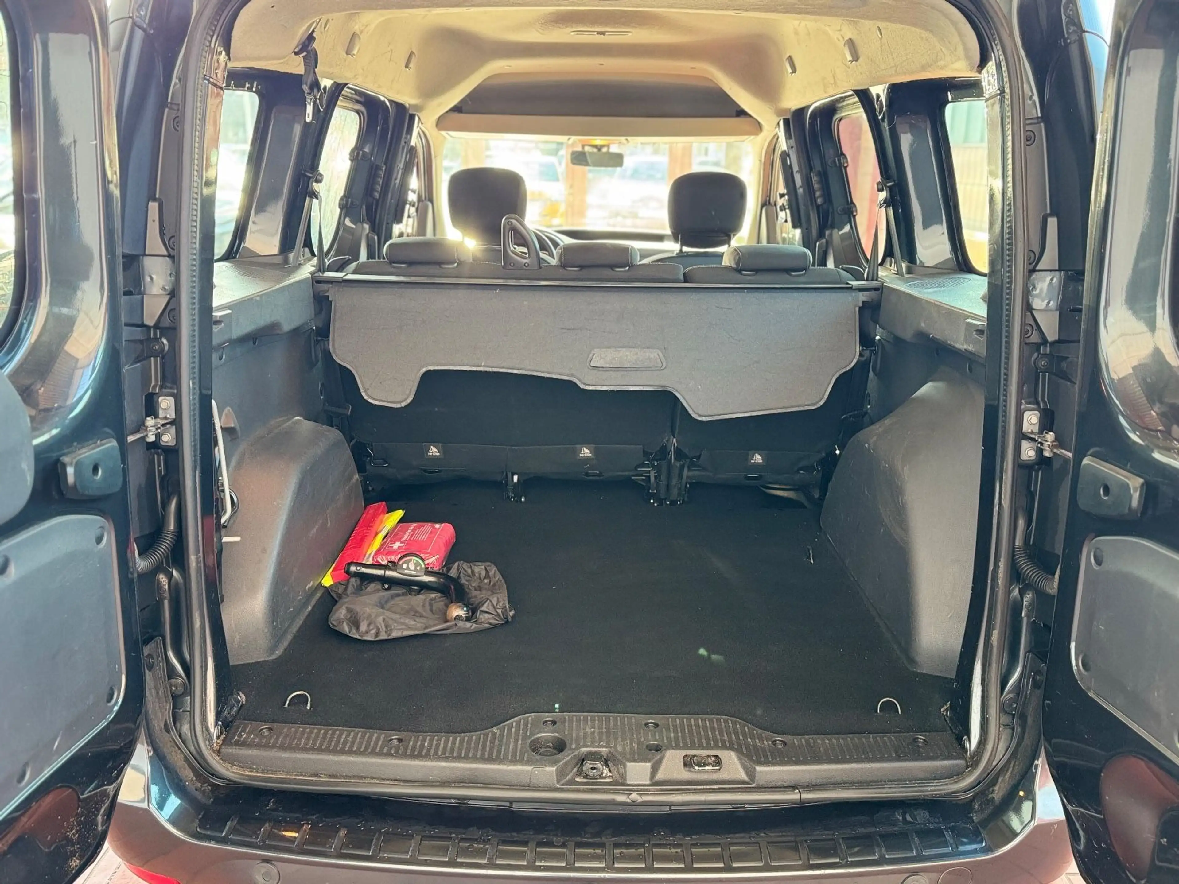 Dacia Dokker 1.2 TCE Comfort/2.Hd/Kamera/Shz/TÜVNeu — photo 8