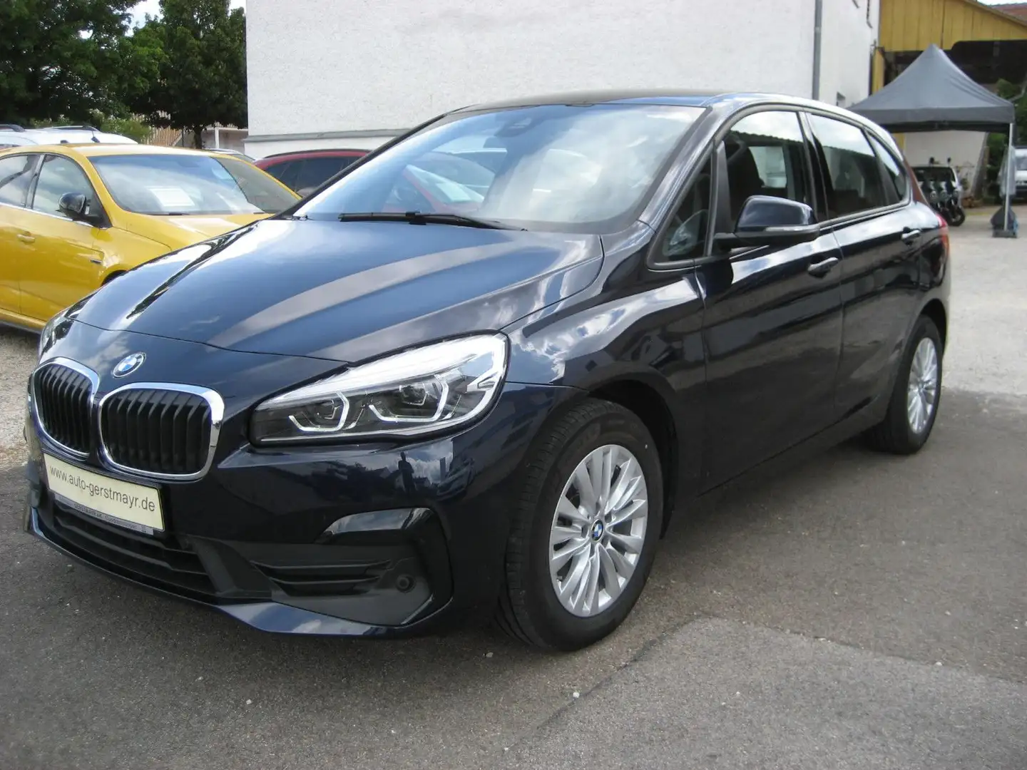 BMW 218 Baureihe 2 Active Tourer 218 i Blau - 1