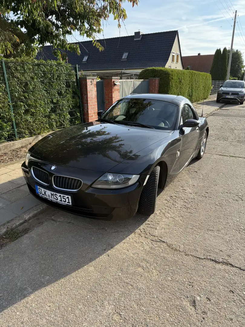BMW Z4 2.0i Schwarz - 1