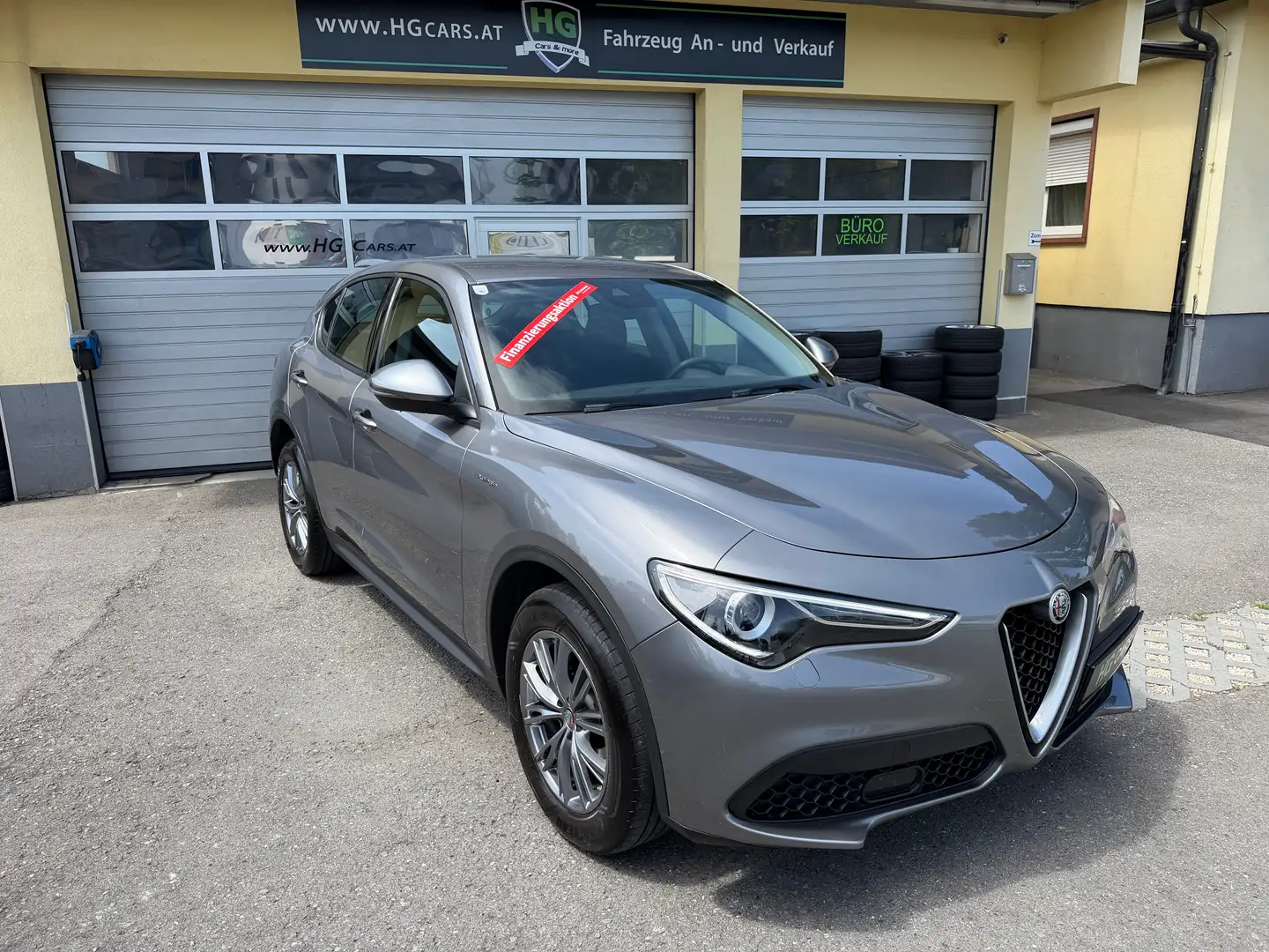 Alfa Romeo Stelvio Super Q4 *ACC*Keyless-Entry*Bi-Xenon*1. Besitz* Grau - 1