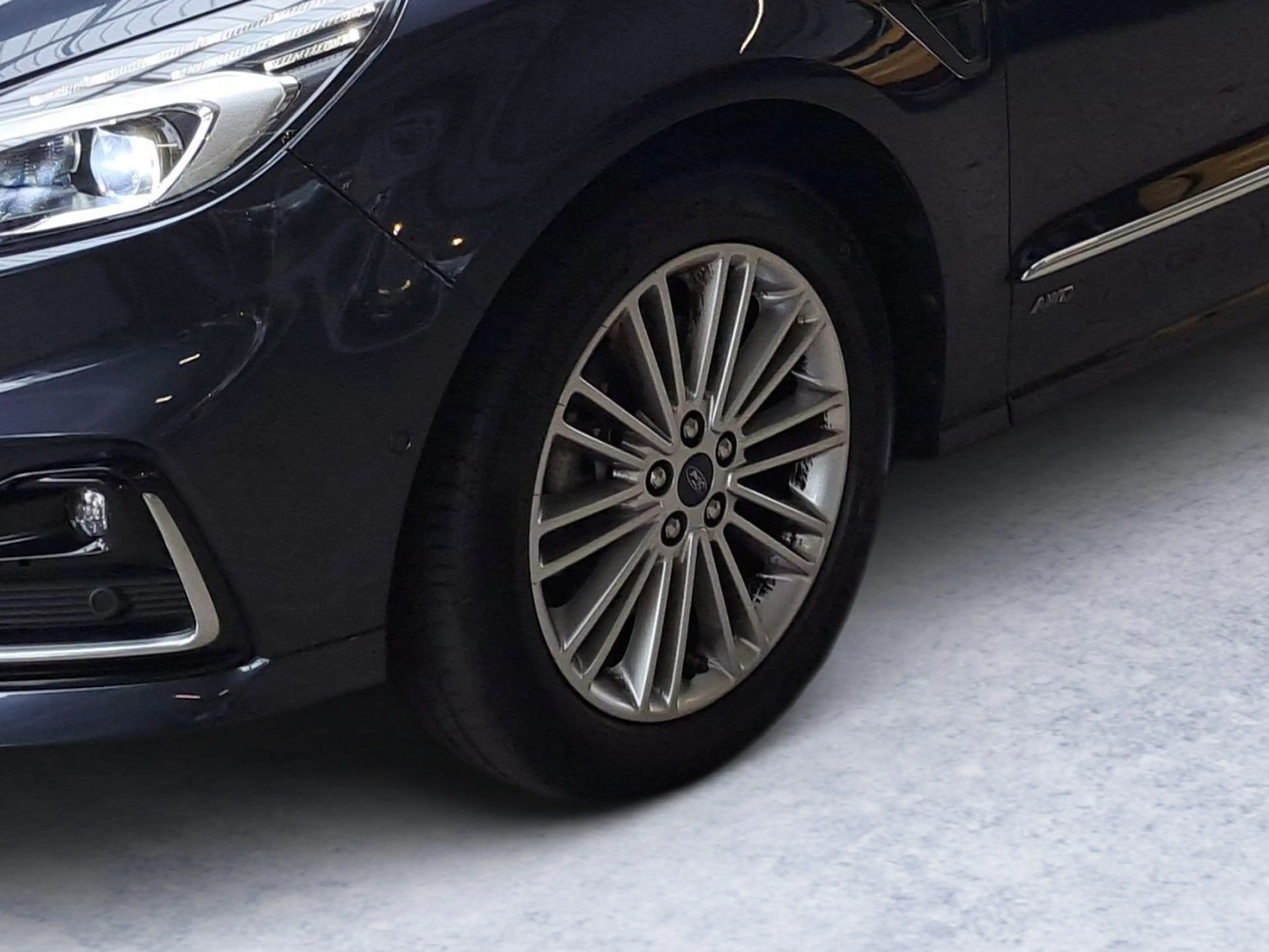Ford S-Max Vignale AWD Leder+Frontkamera usw. — photo 8
