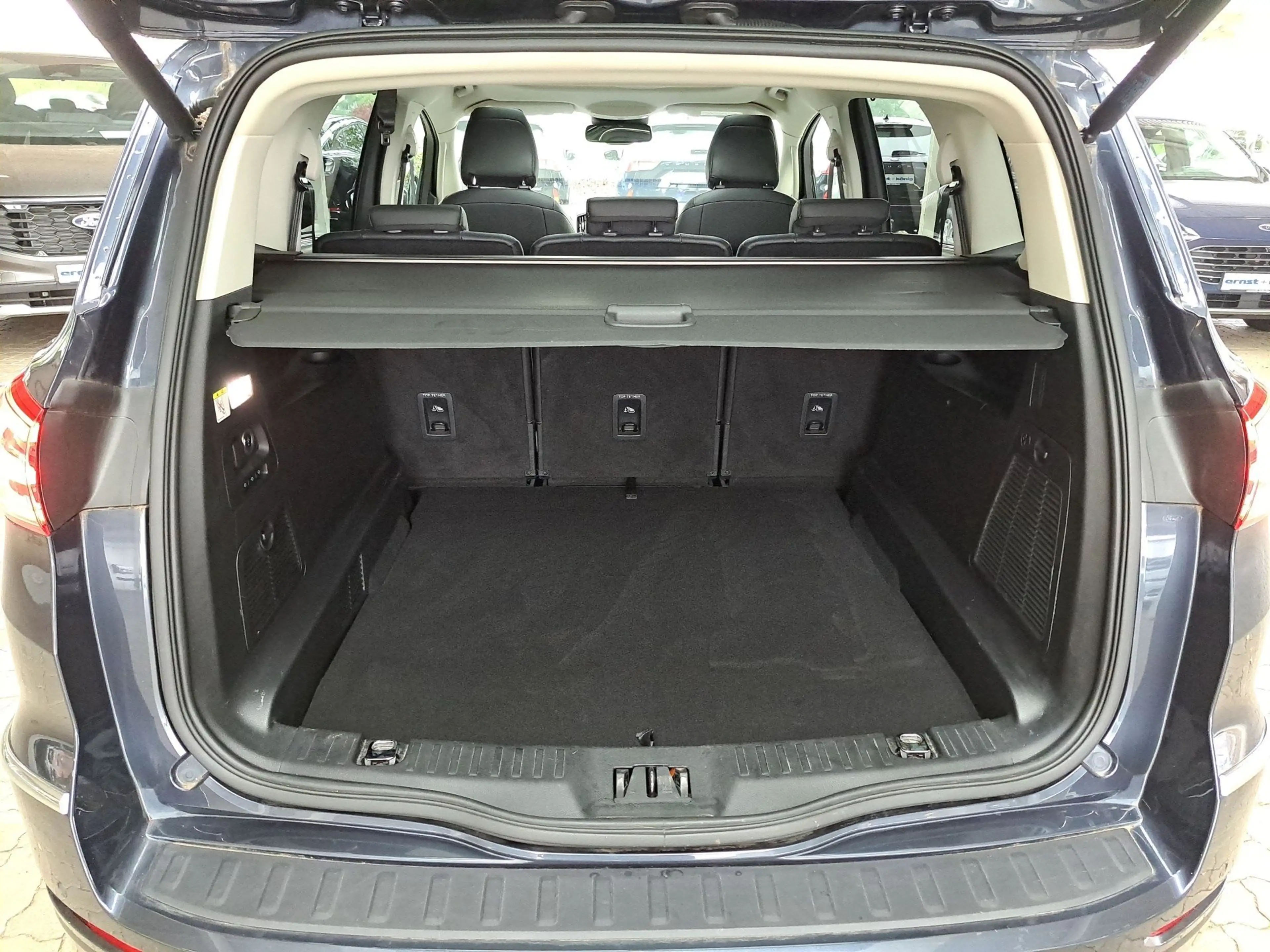 Ford S-Max Vignale AWD Leder+Frontkamera usw. — photo 9