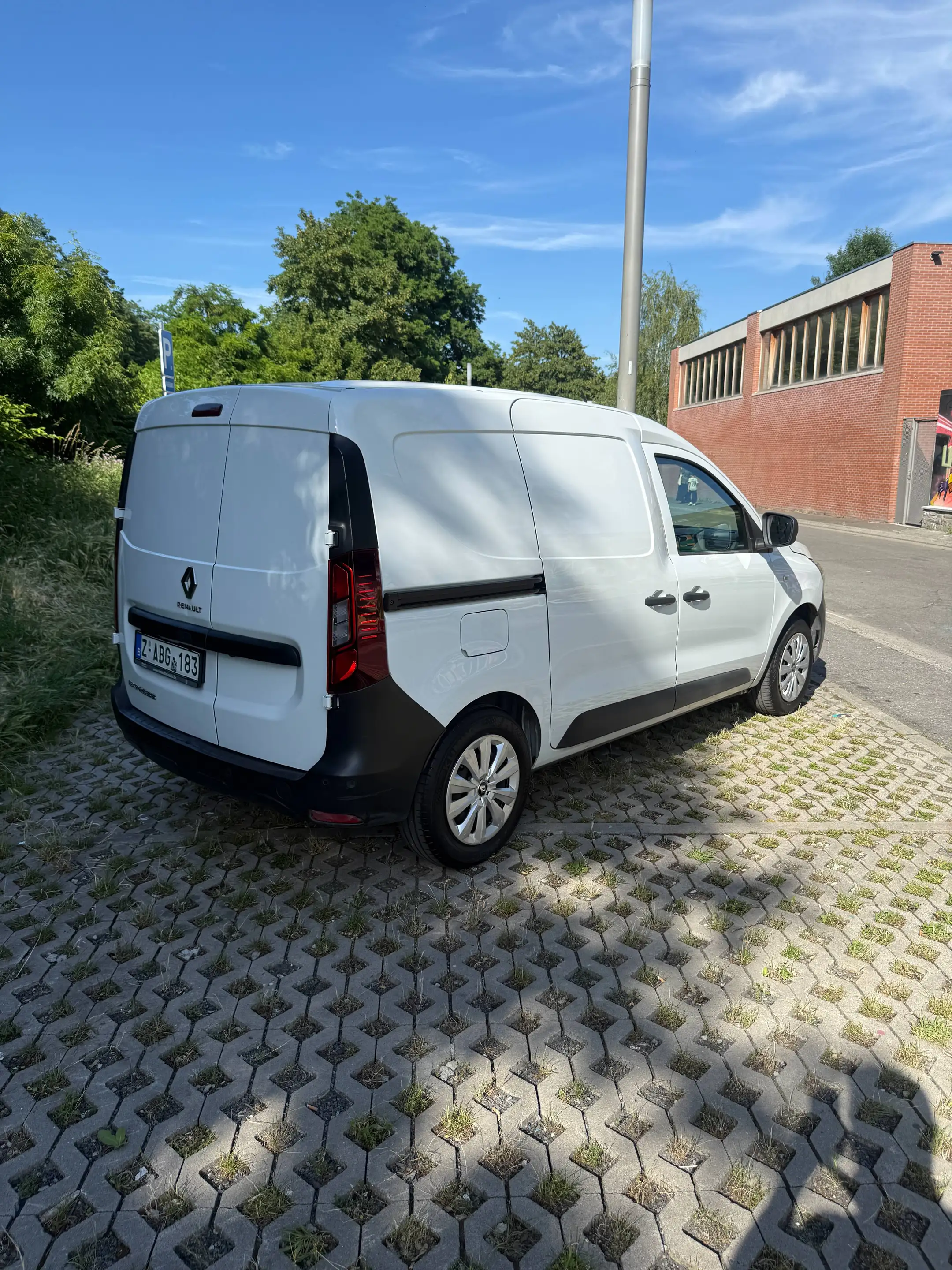 Renault Express 1.5 Blue dCi Confort S/S - UTILITAIRE - TVA — photo 2