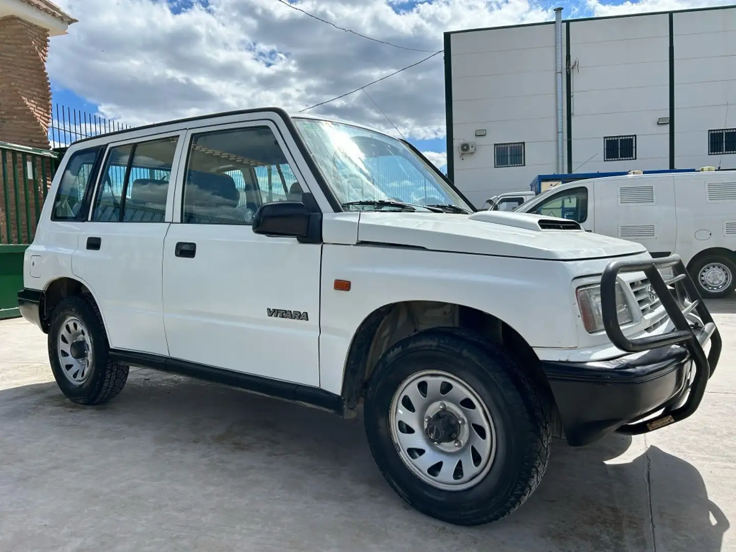 Suzuki Vitara 1.9TDI Wagon Intercoler SE Blanco - 2